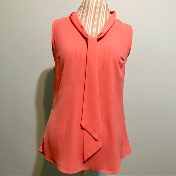 Pink Sleeveless Top Tie Detail Size Medium - Picture 3 of 6